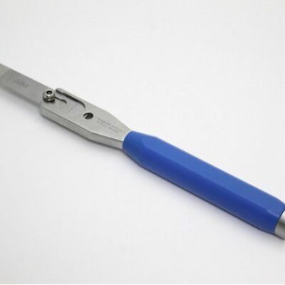 FLEXIBLE CHISELS AND BLADES